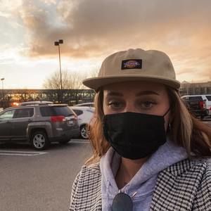 Meet your Posher, Alyssa